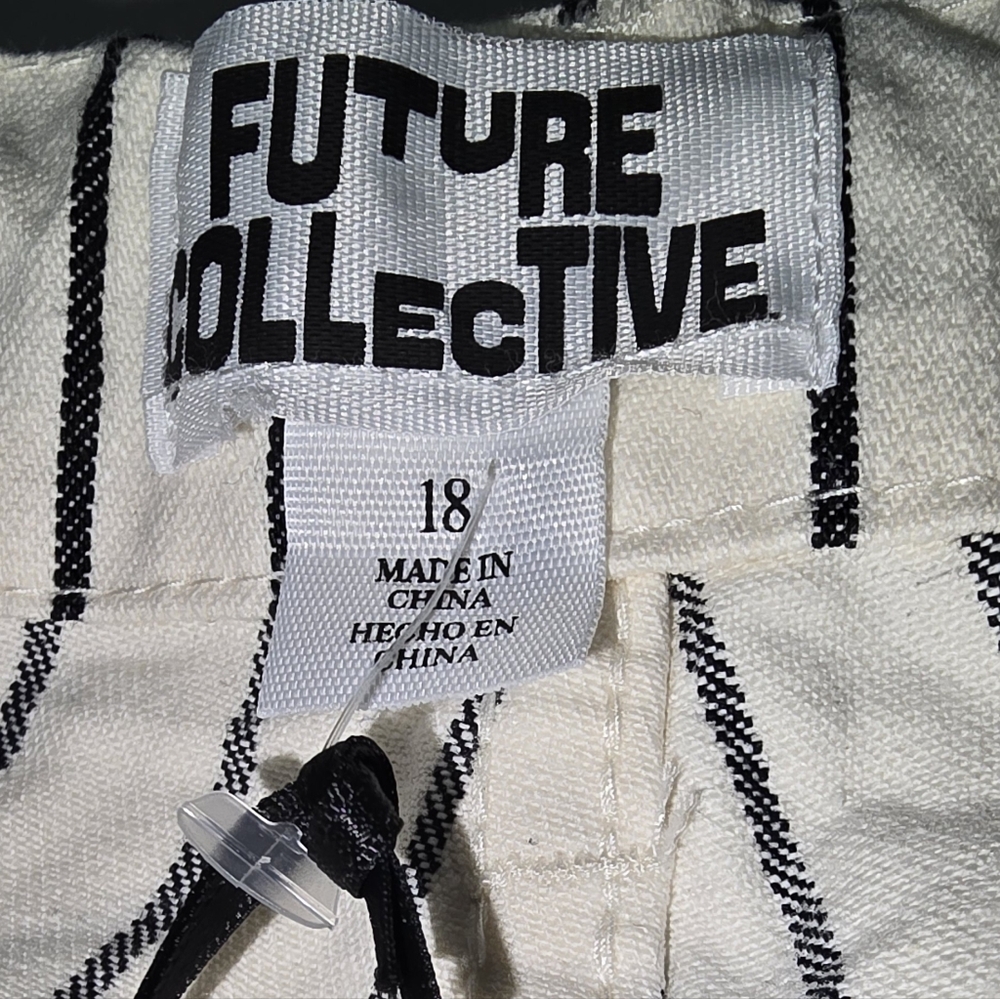 #1382 Future Collective Black and White Striped Barrel Leg Jeans Cargo Pants - Picture 4 of 8